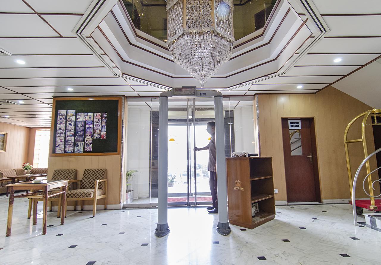 Hotel Galaxy Karachi Exterior foto
